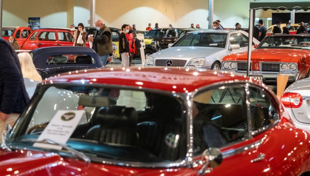 Vehículos expuestos en la feria Antic Auto de 2022.