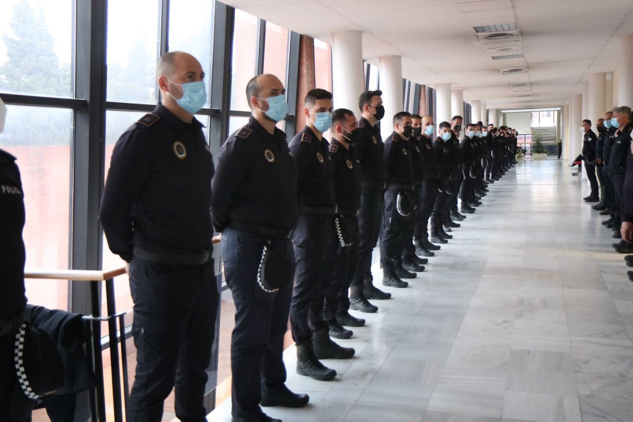 50 nuevos agentes en prácticas se incorporan a la plantilla de la Policía Local 50 nuevos agentes en prácticas se incorporan a la plantilla de la Policía Local