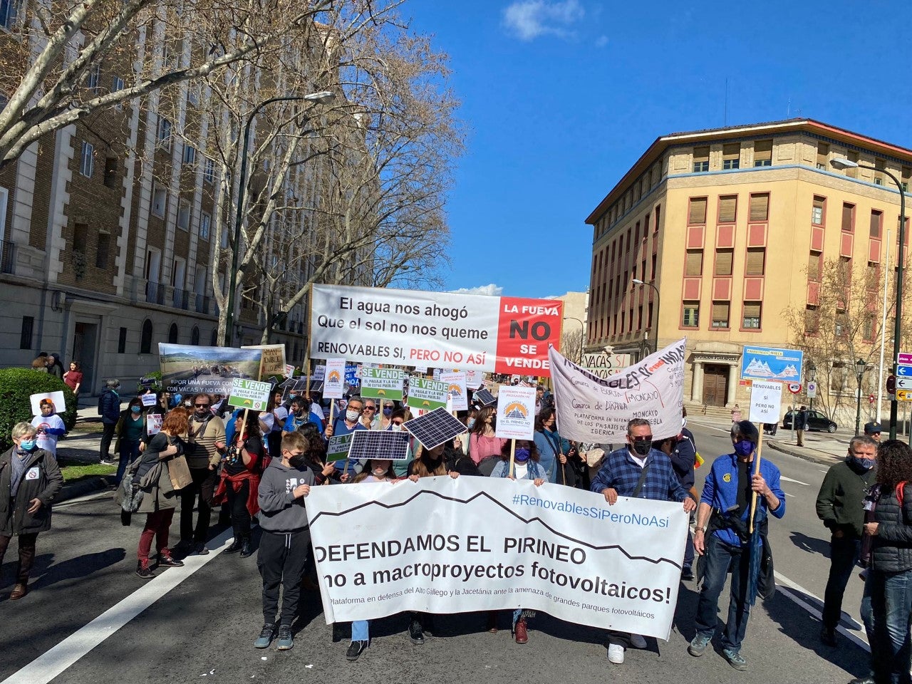 Satisfacción por la alta asistencia a la manifestación contra macro parques solares Satisfacción por la alta asistencia a la manifestación contra macro parques solares