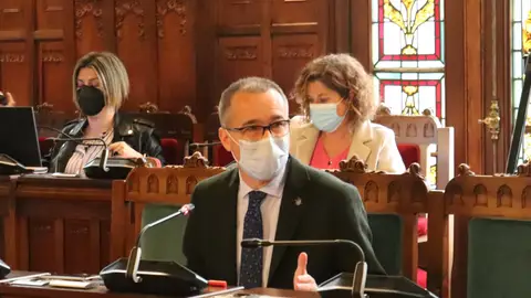 Sube la incidencia a 7 días en Asturias por lo que el Principado extrema la cautela sobre las mascarillas Sube la incidencia a 7 días en Asturias por lo que el Principado extrema la cautela sobre las mascarillas