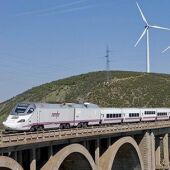 Comienzan las pruebas del Tren híbrido por las vías de la Alta Velocidad en Extremadura