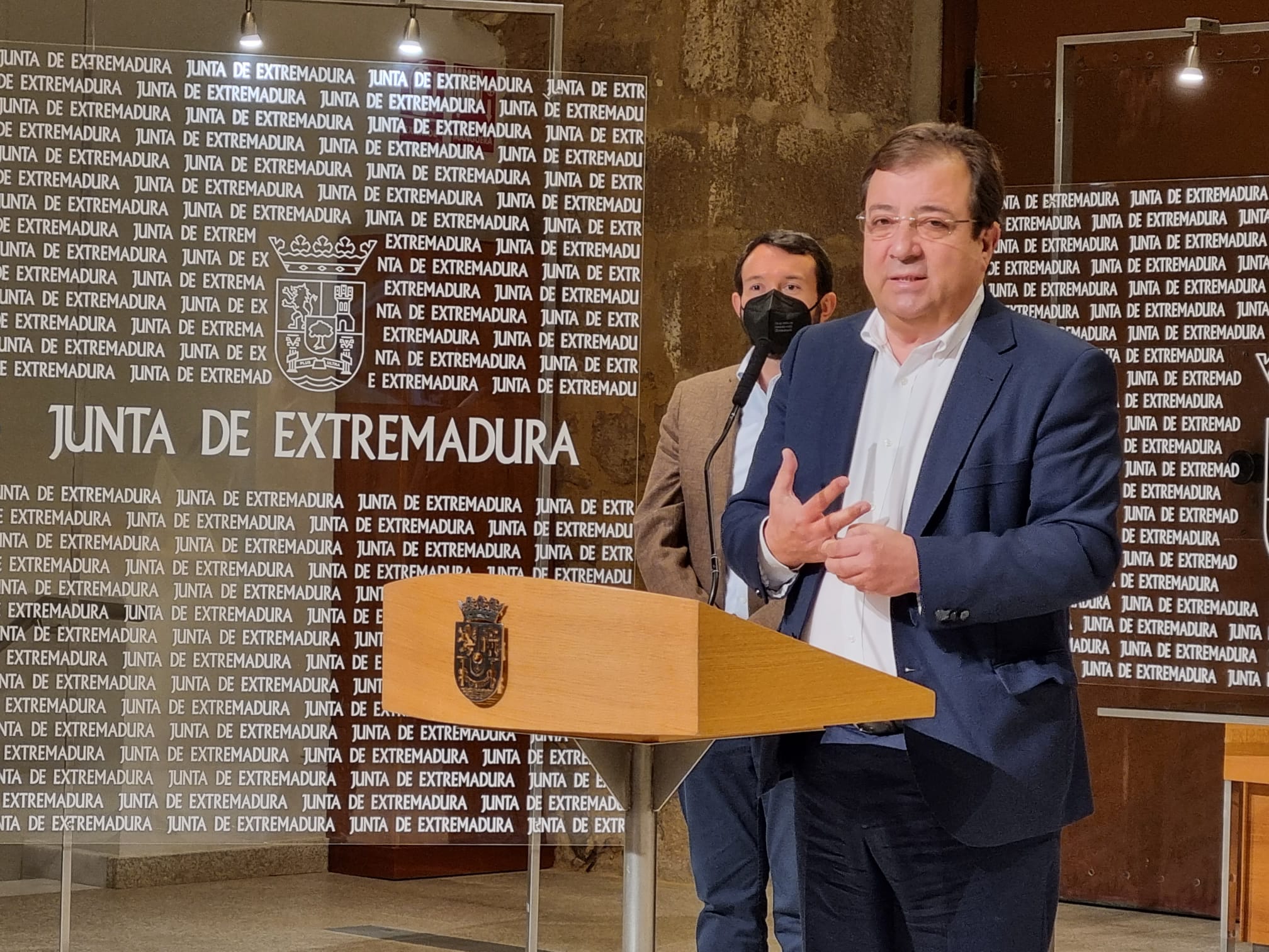Noticias Mediodía Extremadura 14:20 Noticias Mediodía Extremadura 14:20