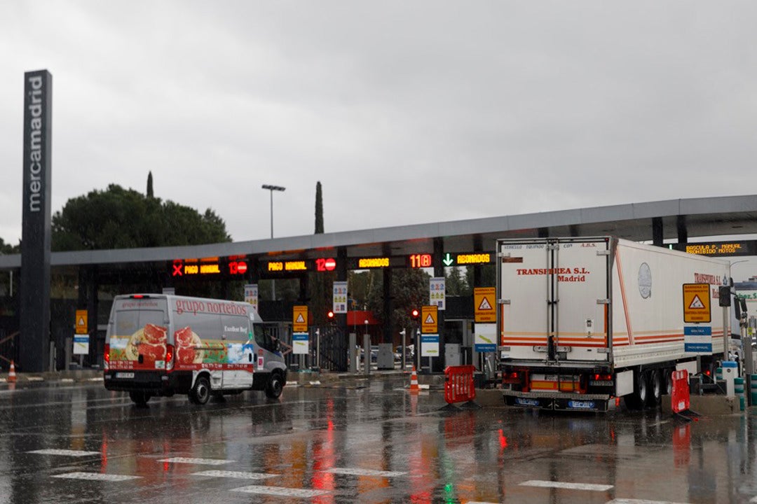 Un hombre herido grave de bala en un piquete de transportistas en San Fernando de Henares Un hombre herido grave de bala en un piquete de transportistas en San Fernando de Henares