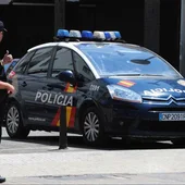 Agentes de la Policía Nacional patrullando. Agentes de la Policía Nacional patrullando.