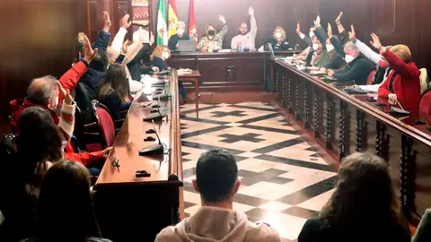 Instantes del Pleno de Puerto Real Instantes del Pleno de Puerto Real