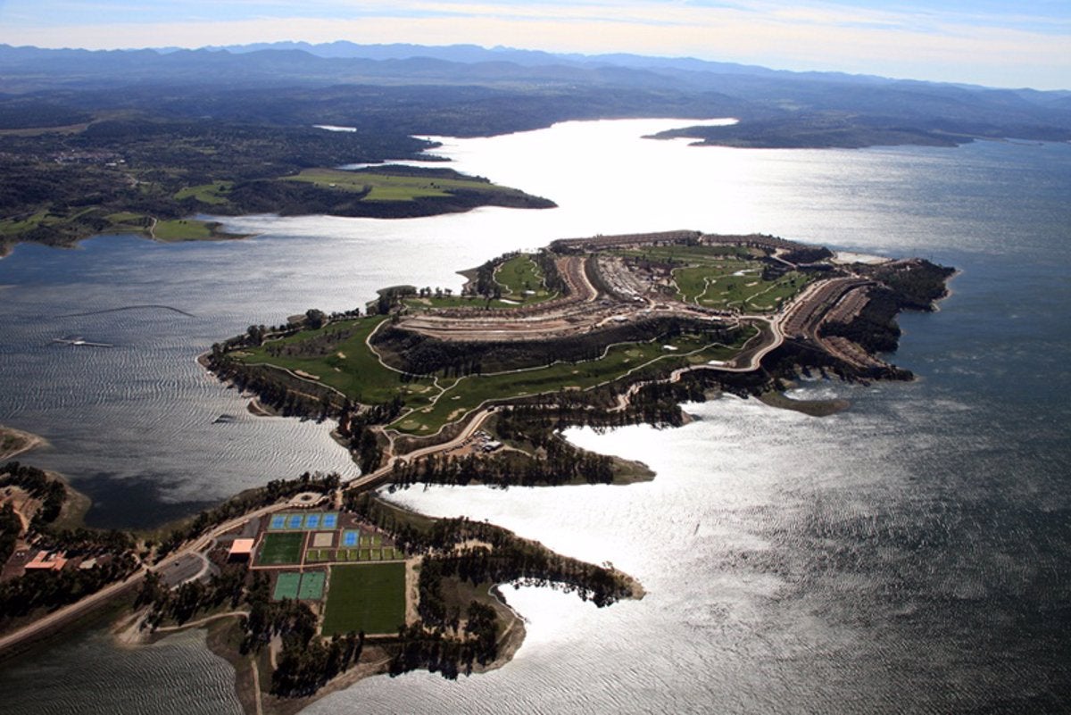 Los propietarios de Isla de Valdecañas piden la nulidad ante el Supremo de la demolición del Complejo Los propietarios de Isla de Valdecañas piden la nulidad ante el Supremo de la demolición del Complejo