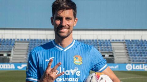 Adrián González, jugador del Fuenlabrada