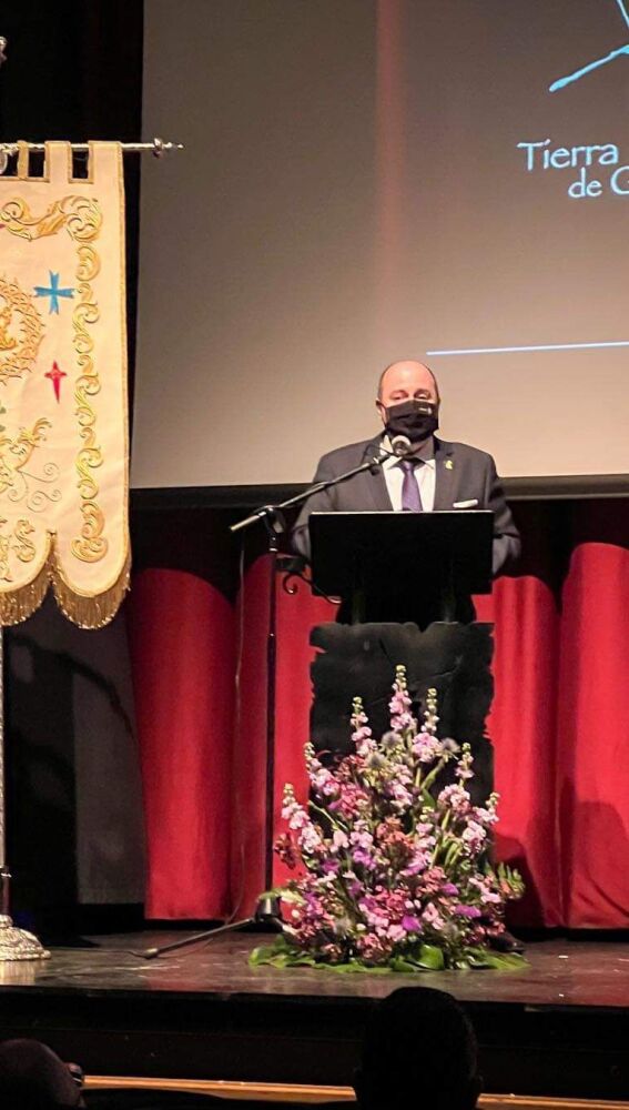 Nuestro compañero Marcos Galván durante la presentación a los vecinos