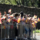 Niños con banderas de España