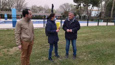 Herencia remodela estos días su piscina municipal para el verano Herencia remodela estos días su piscina municipal para el verano