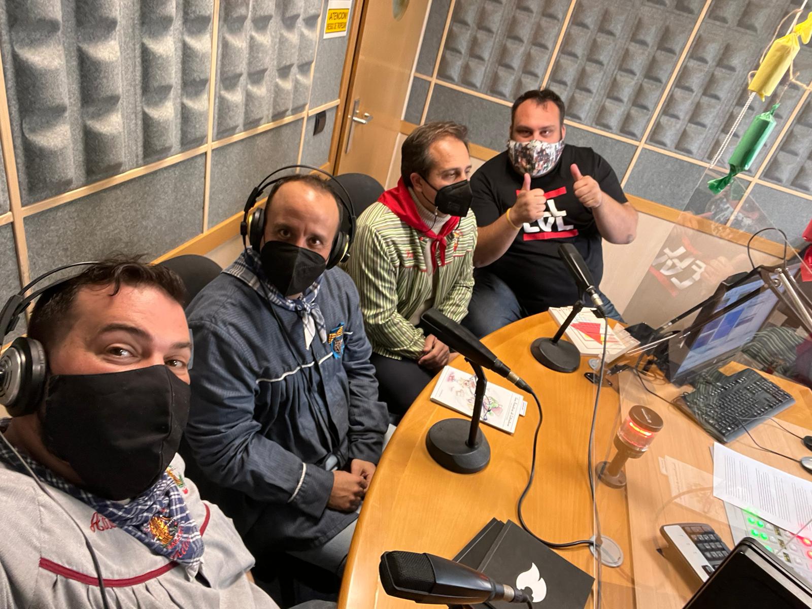Sagunto es un ejemplo del esfuerzo de las fallas por ser expresión cultural con los Llibrets Sagunto es un ejemplo del esfuerzo de las fallas por ser expresión cultural con los Llibrets