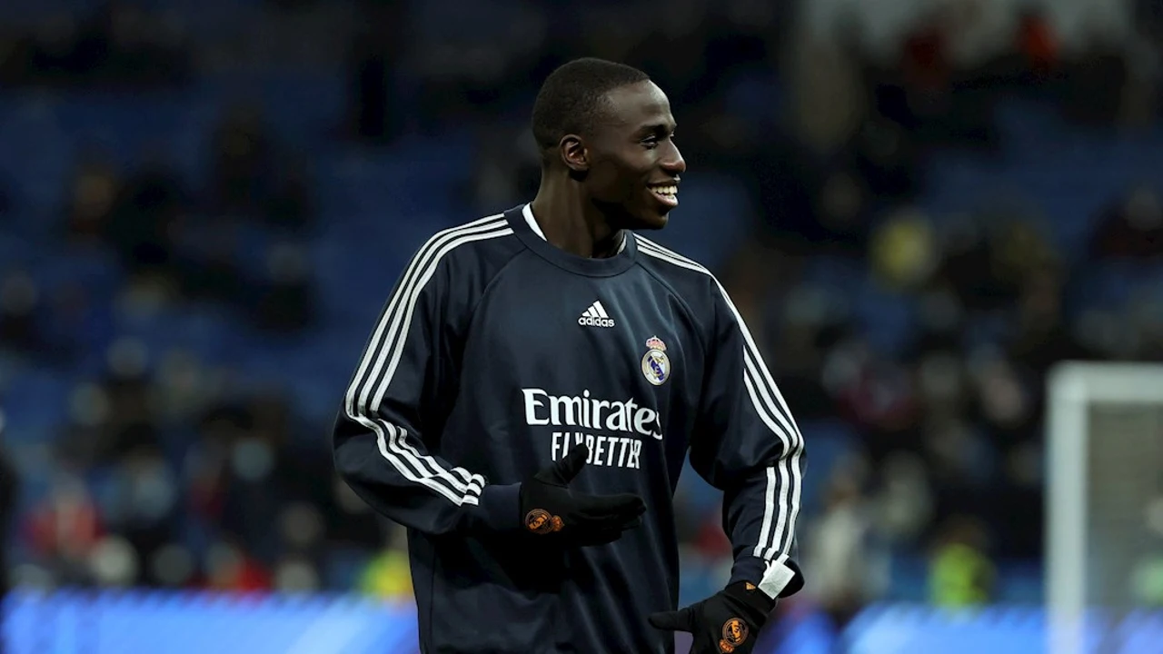 Mendy se pierde el Clásico y Benzema es duda