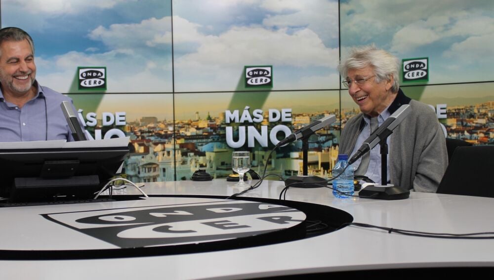 Manuel Alejandro y Carlos Alsina durante su entrevista en 'Más de uno'