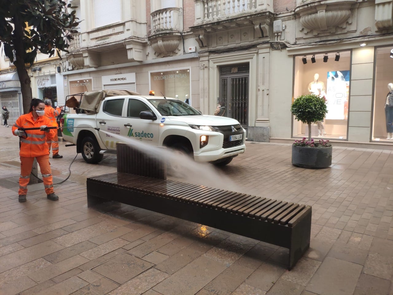 Sadeco activa un dispositivo especial de limpieza del baro de la calima Sadeco activa un dispositivo especial de limpieza del baro de la calima