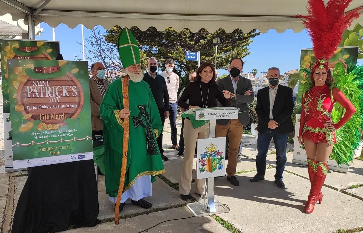 La costa de Orihuela se viste de verde el día 17 de marzo para celebrar la festividad de San Patricio La costa de Orihuela se viste de verde el día 17 de marzo para celebrar la festividad de San Patricio