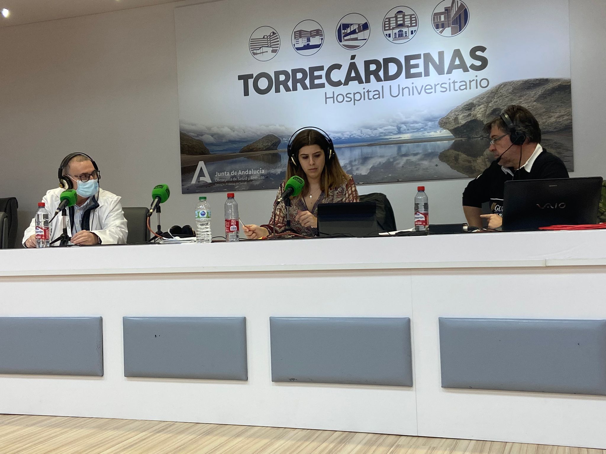 Felipe Cañadas: "Tenemos claro que hay que cuidar al paciente y a sus familias y también al profesional" Felipe Cañadas: "Tenemos claro que hay que cuidar al paciente y a sus familias y también al profesional"