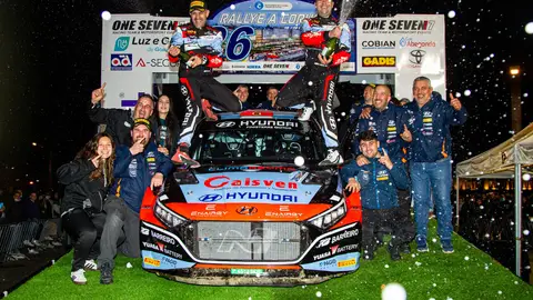 Iván Ares, y su copiloto, el estradense David Vázquez, se anotaban la primera victoria sobre asfalto del Hyundai i20 N Rally2 en la Península Ibérica Más de Uno Pontevedra Motor