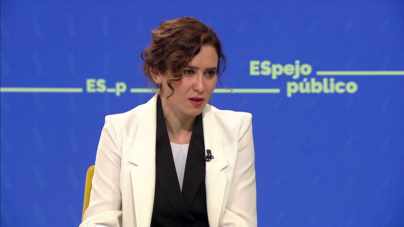 Ayuso: "El Gobierno de Pedro Sánchez está acabado, la única duda es cómo abandonará el poder" Ayuso: "El Gobierno de Pedro Sánchez está acabado, la única duda es cómo abandonará el poder"