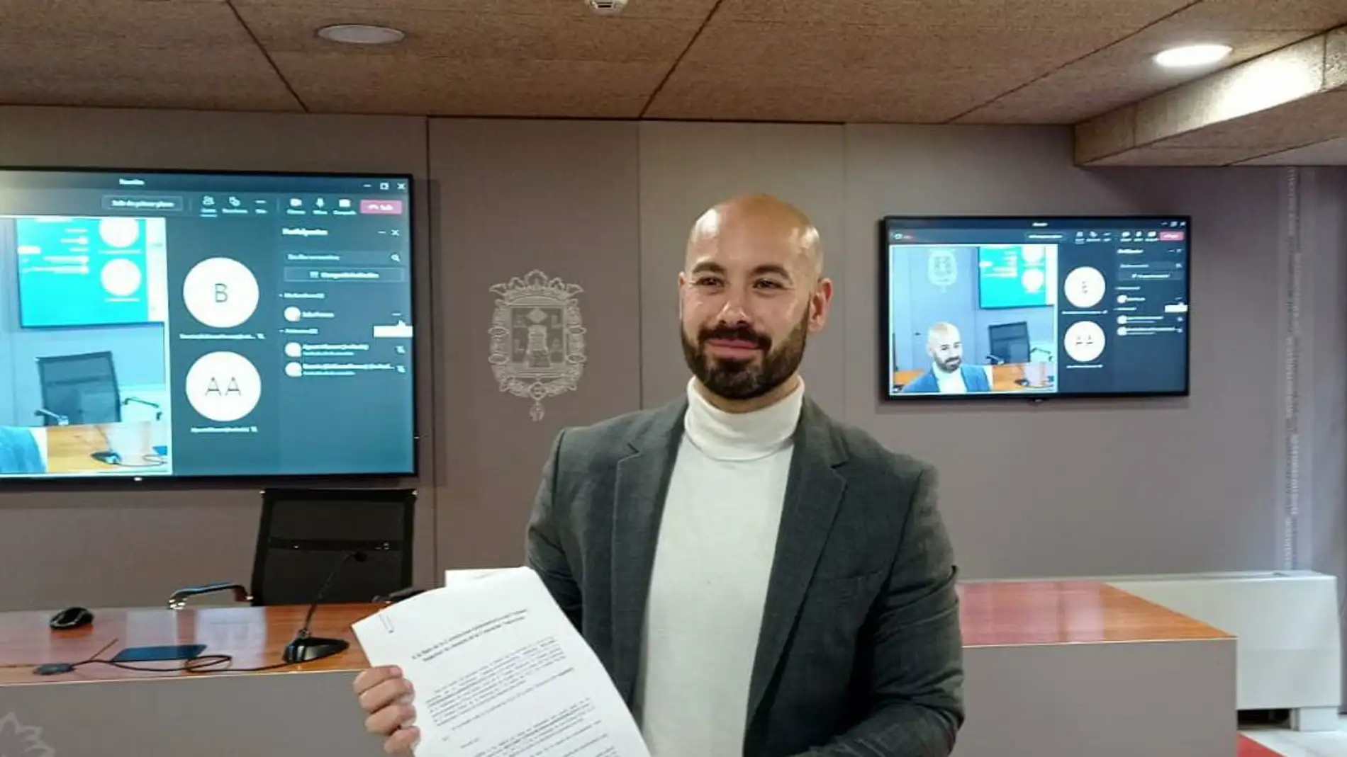El portavoz de Unides Podem en el ayuntamiento de Alicante con el recurso