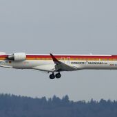 Un vuelo operado por Iberia cubriendo una ruta. 