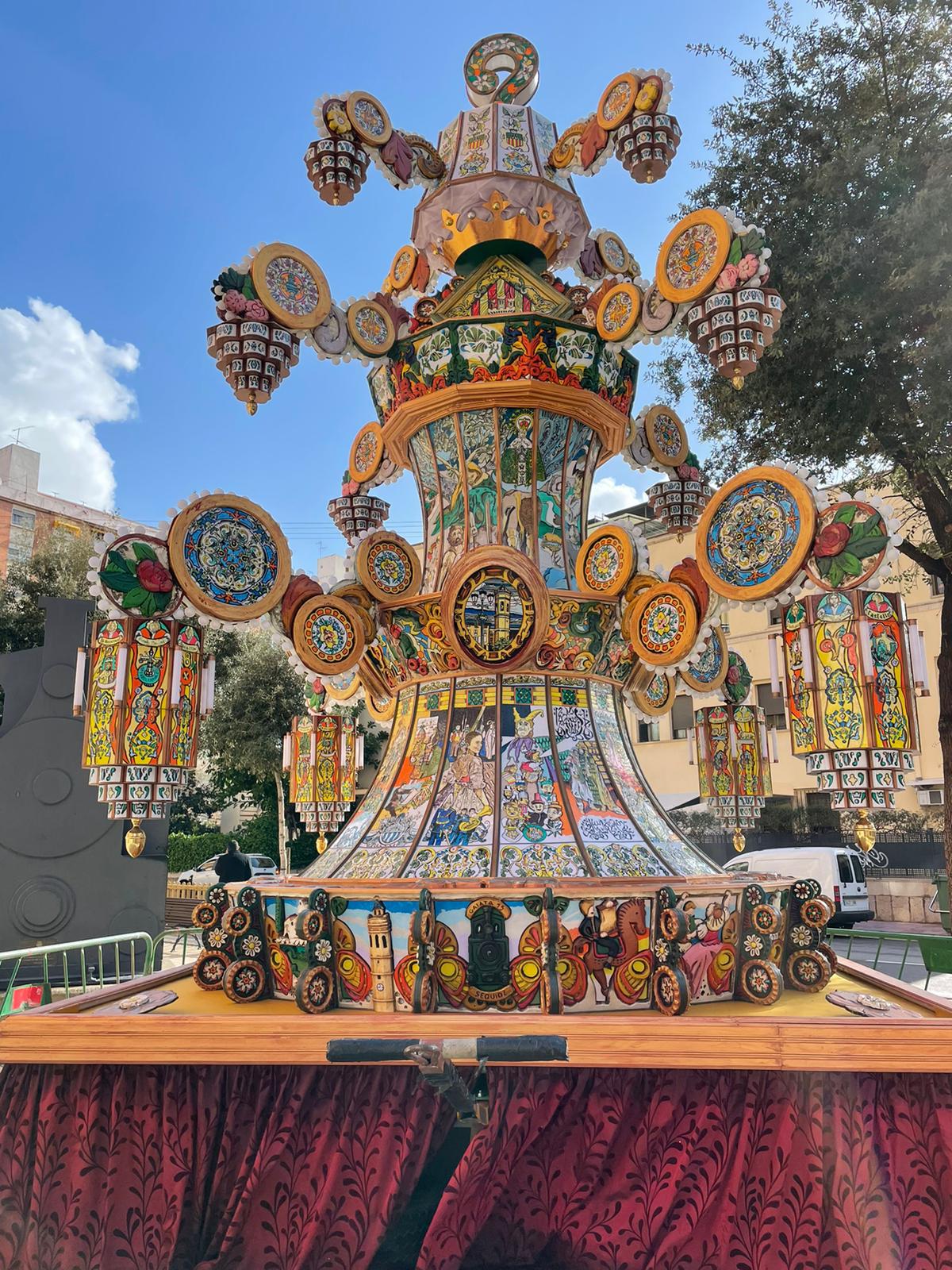 Educación destina 180.000 euros para promocionar el valenciano en los llibrets de Fallas y Magdalena Educación destina 180.000 euros para promocionar el valenciano en los llibrets de Fallas y Magdalena