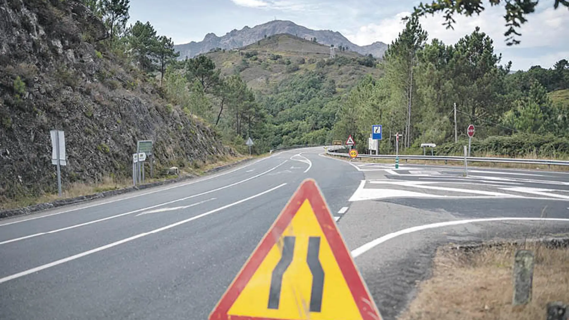 A Xunta acometerá obras de mellora na estrada OU-540 nas comarcas da Baixa Limia e Celanova