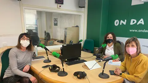 Patricia Maciá, Loli Serna y Eva Crisol. Patricia Maciá, Loli Serna y Eva Crisol.