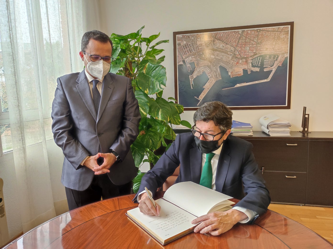 Puertos del Estado se interesa por la integración del puerto de Alicante en la ciudad Puertos del Estado se interesa por la integración del puerto de Alicante en la ciudad