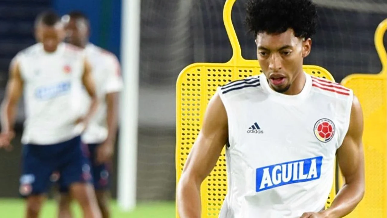 Johan Mojica, en un entrenamiento con la selección de Colombia.