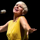Pasión Vega presenta su nuevo trabajo este sábado en el Teatro López de Ayala de Badajoz Pasión Vega presenta su nuevo trabajo este sábado en el Teatro López de Ayala de Badajoz