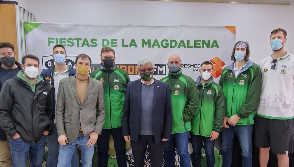 TAU en su visita a la Bodeguilla de Onda Cero