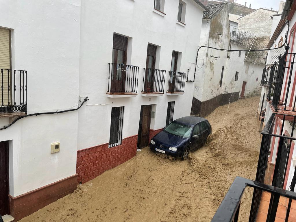 El alcalde de Setenil matiza que el río Trejo no se ha desbordado: "Las inundaciones fueron por las lluvias" El alcalde de Setenil matiza que el río Trejo no se ha desbordado: "Las inundaciones fueron por las lluvias"