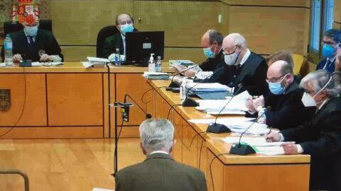 El forense durante su declaraci&oacute;n en la vista oral