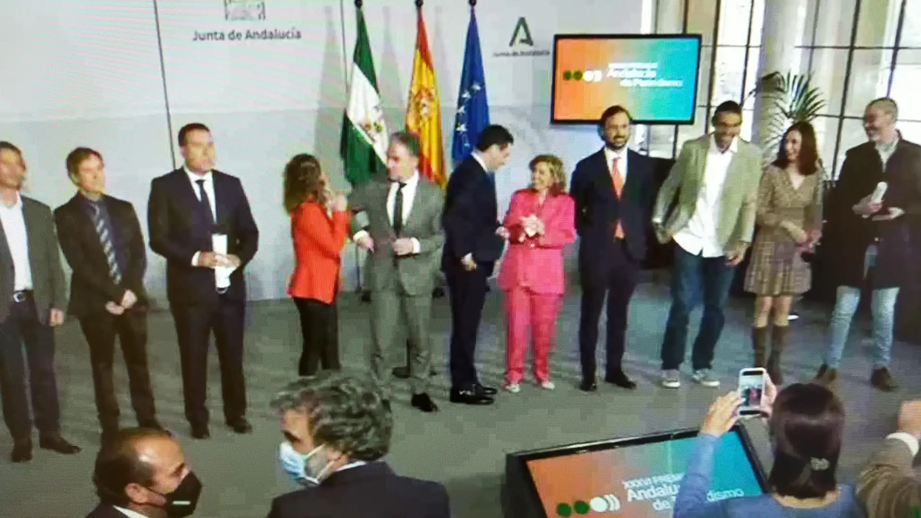 Jaime Castilla, jefe de informativos de Onda Cero Andalucía, recibe el premio Andalucía de Periodismo en la modalidad de radio