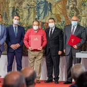 Firma del convenio para modernizar comunidades de regantes en CLM Firma del convenio para modernizar comunidades de regantes en CLM