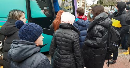 CREAN fleta un segundo autobús para traer a 51 refugiados ucranianos a Ciudad Real CREAN fleta un segundo autobús para traer a 51 refugiados ucranianos a Ciudad Real