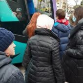 Refugiados ucranianos que llegaron a Ciudad Real en el primer autobús que fletó CREAN