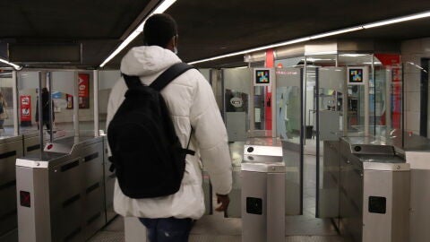 La proposta de Colau suposa reduir a la meitat el preu de la T-Usual. La proposta de Colau suposa reduir a la meitat el preu de la T-Usual.