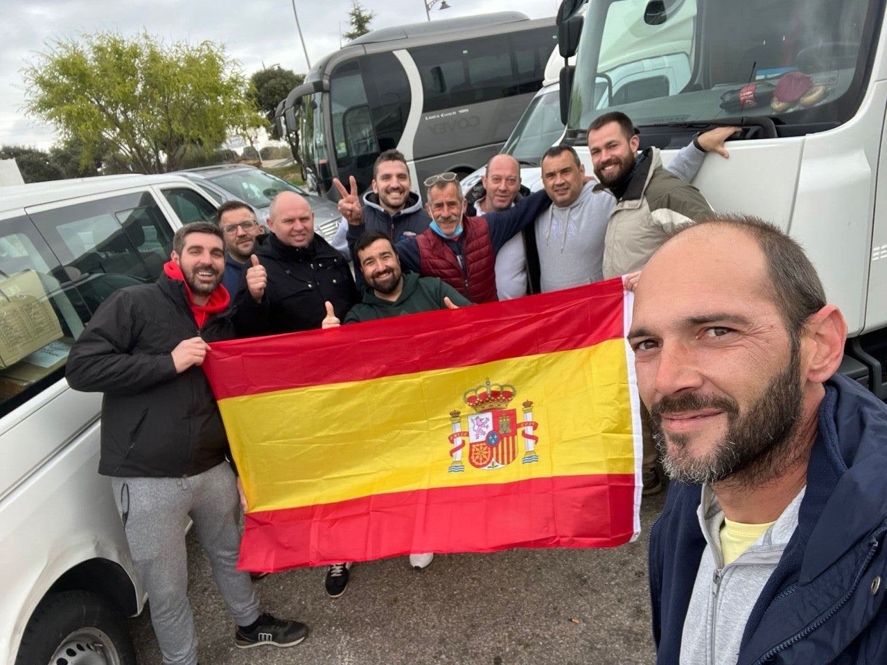 7 furgonetas saldrán el lunes de Pozuelo de Calatrava para enviar ayuda humanitaria a Ucrania 7 furgonetas saldrán el lunes de Pozuelo de Calatrava para enviar ayuda humanitaria a Ucrania