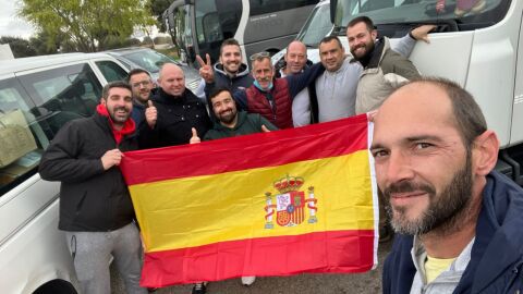 Miembros que fueron en el primer convoy desde Pozuelo a Ucrania Miembros que fueron en el primer convoy desde Pozuelo a Ucrania