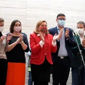 Unas 300 personas se concentran en la Consejería de Educación de Toledo para condenar la agresión en Sonseca Unas 300 personas se concentran en la Consejería de Educación de Toledo para condenar la agresión en Sonseca