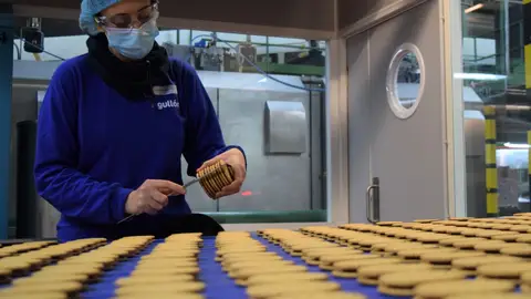 Galletas Gullón recibe el distintivo Óptima por sus políticas de igualdad entre mujeres y hombres Industria