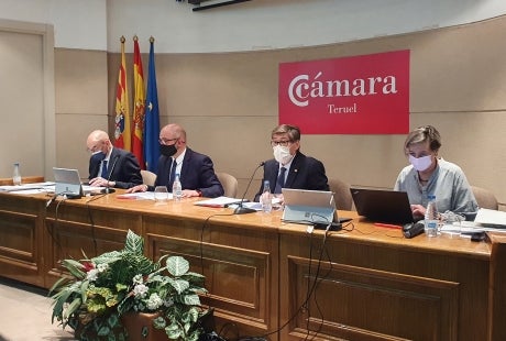 Aliaga preside el pleno de la Cámara de Comercio Aliaga preside el pleno de la Cámara de Comercio