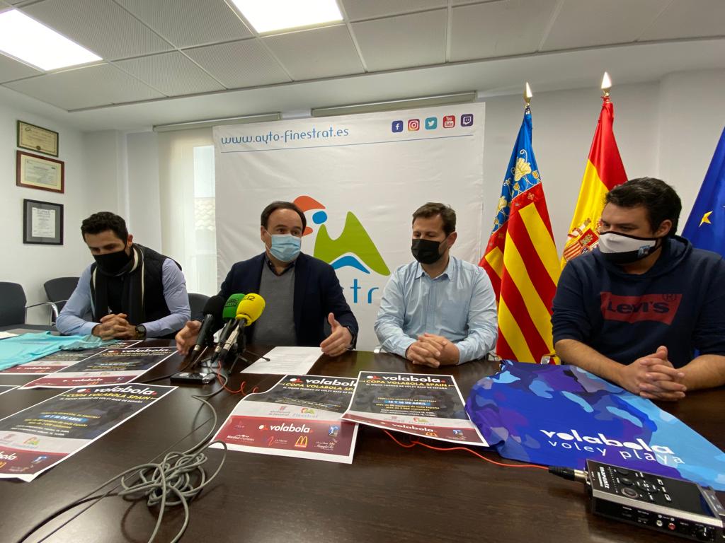 Finestrat presenta la primera edición del torneo Volabola, que reunirá a 600 jugadores de base Finestrat presenta la primera edición del torneo Volabola, que reunirá a 600 jugadores de base