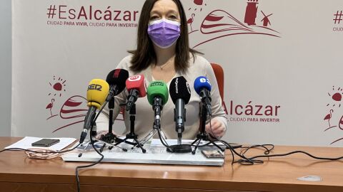 Rosa Melchor en rueda de prensa