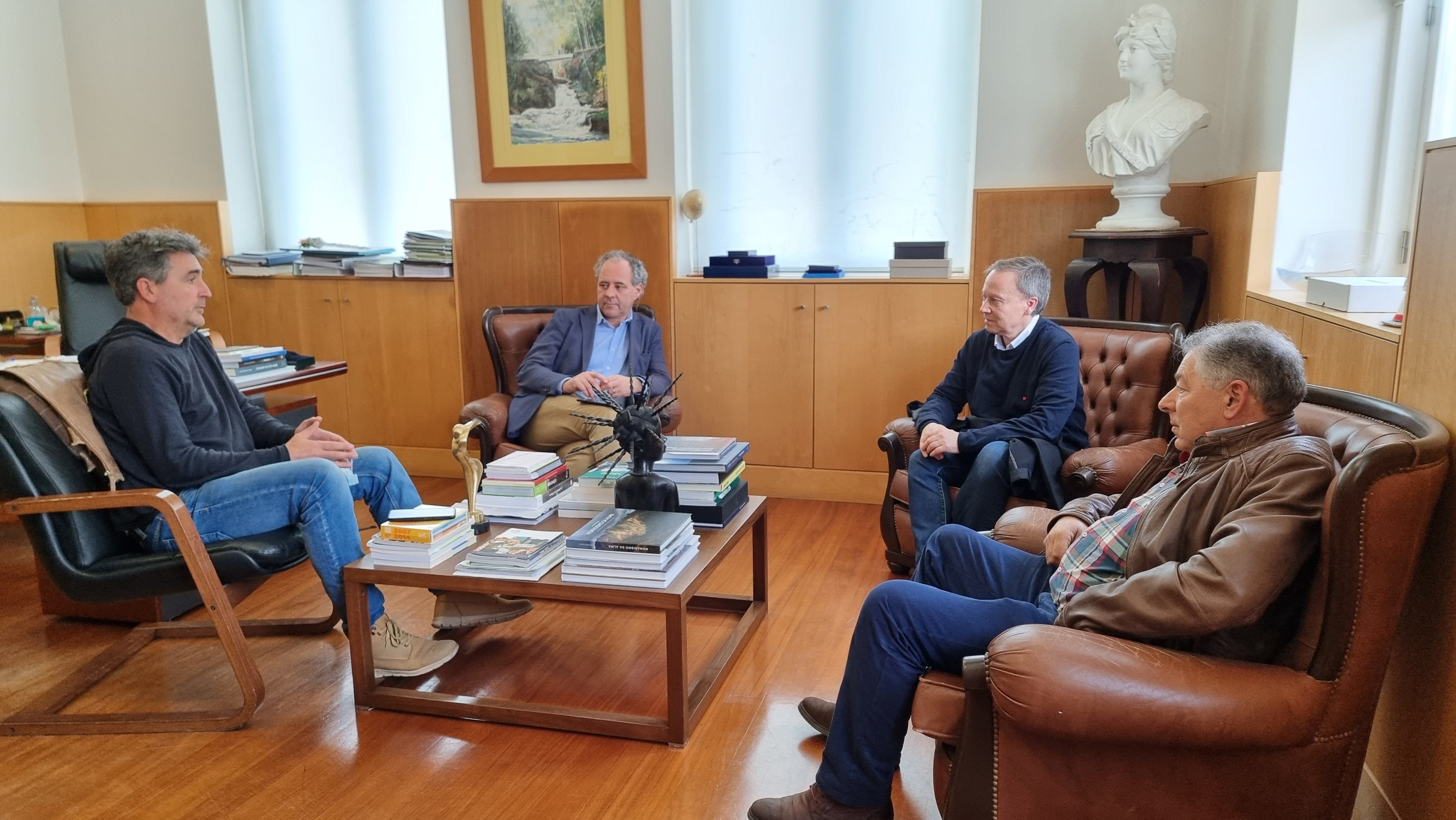 O Psoe mantén un encontro co presidente da camara de Melgaço para impulsar a AG-31 O Psoe mantén un encontro co presidente da camara de Melgaço para impulsar a AG-31