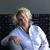 LAURA PO LAURA PO