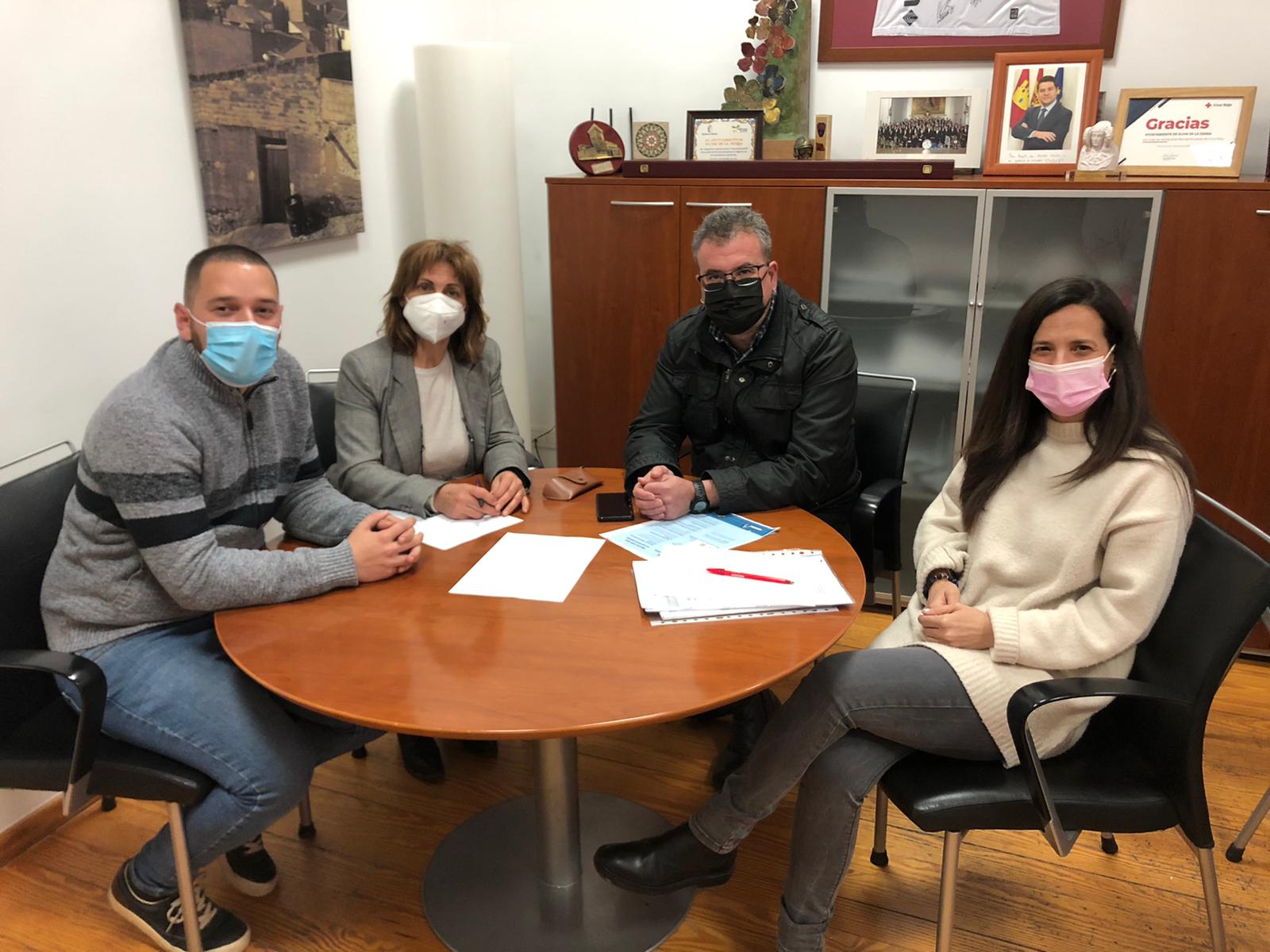 La Sierra del Segura lucha por no quedarse sin entidades bancarias La Sierra del Segura lucha por no quedarse sin entidades bancarias