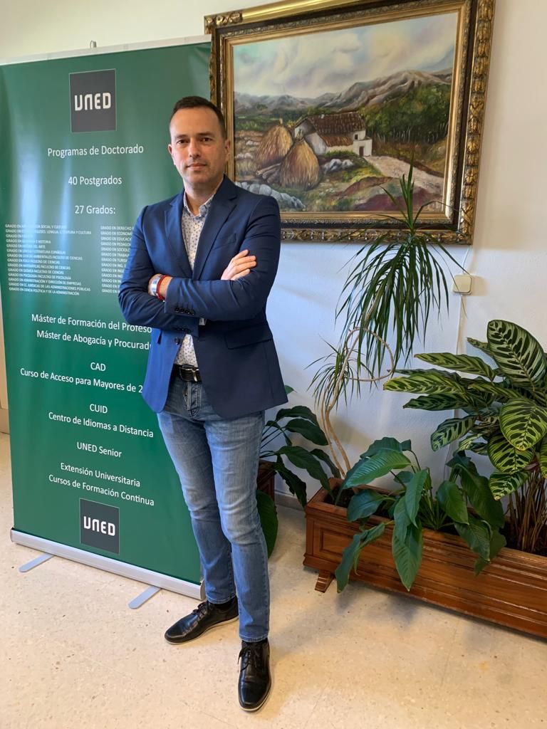 La UNED ofrece en Pontevedra más de 300 cursos de extensión universitaria a lo largo del año La UNED ofrece en Pontevedra más de 300 cursos de extensión universitaria a lo largo del año