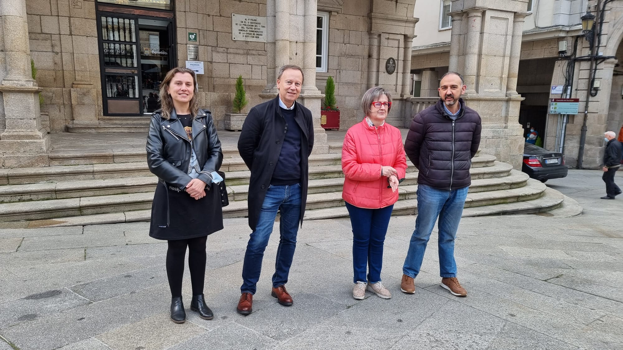 O Psoe de Ourense insta o bigoberno a que deixen de "desmantelar" os servicios públicos O Psoe de Ourense insta o bigoberno a que deixen de "desmantelar" os servicios públicos